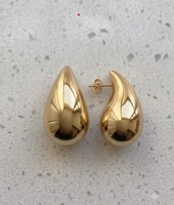 Aretes gotas doradas grandes en rodio